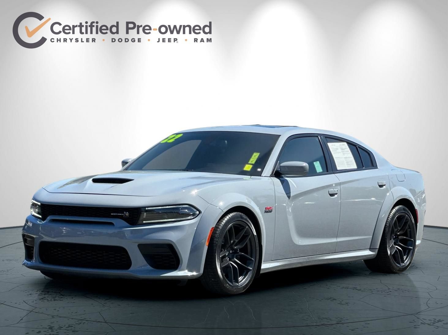 Used 2022 Dodge Charger Scat Pack RWD image 8