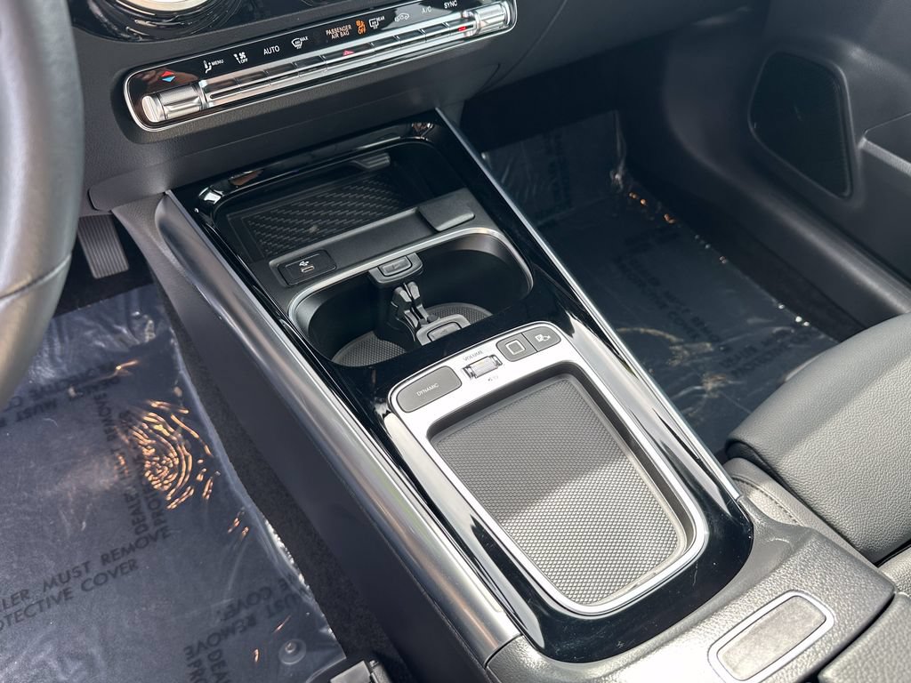 Certified 2025 Mercedes-Benz GLA 250 image 32