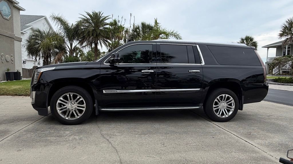 Used 2016 Cadillac Escalade ESV 2WD image 12