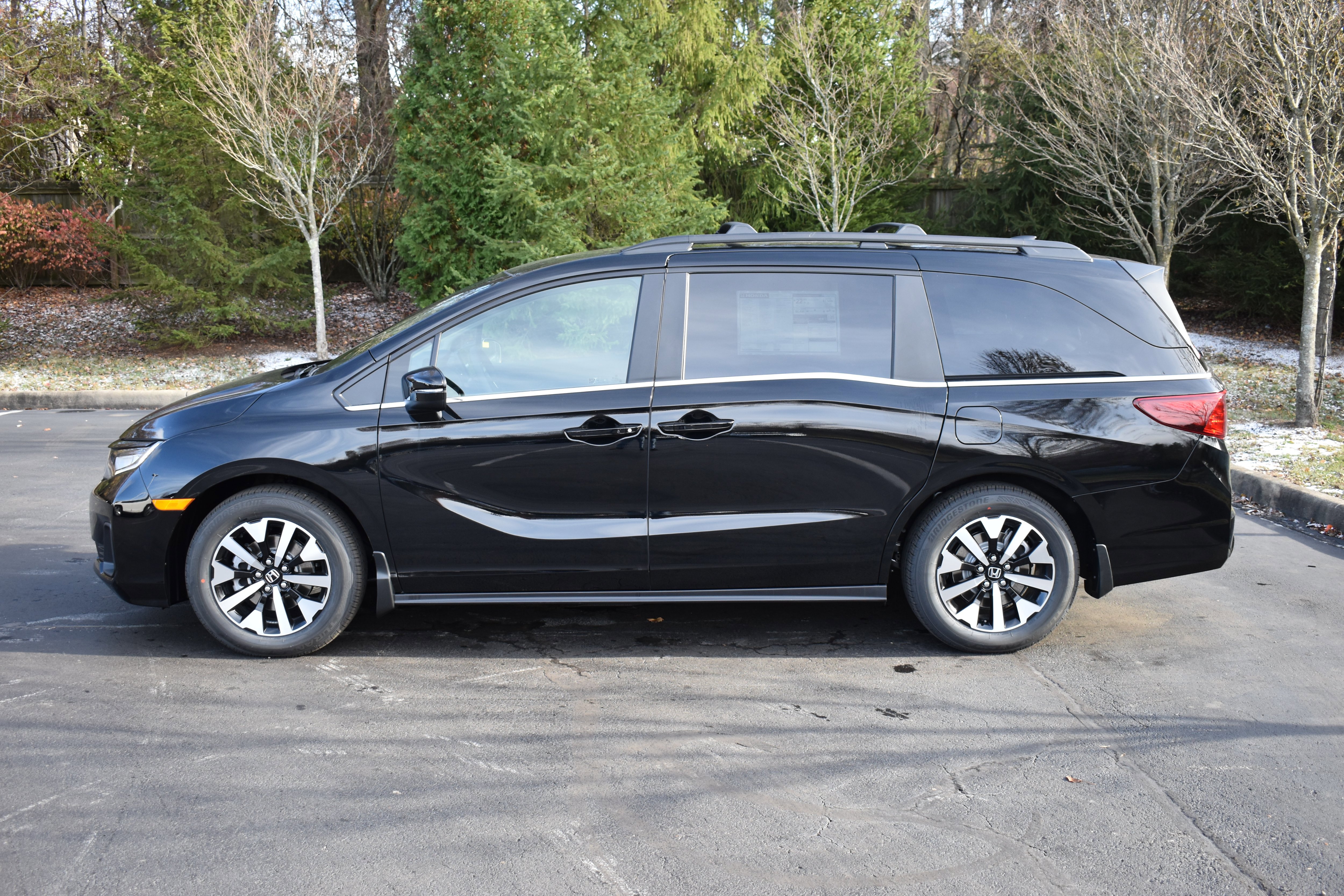 New 2026 Honda Odyssey EX-L image 4