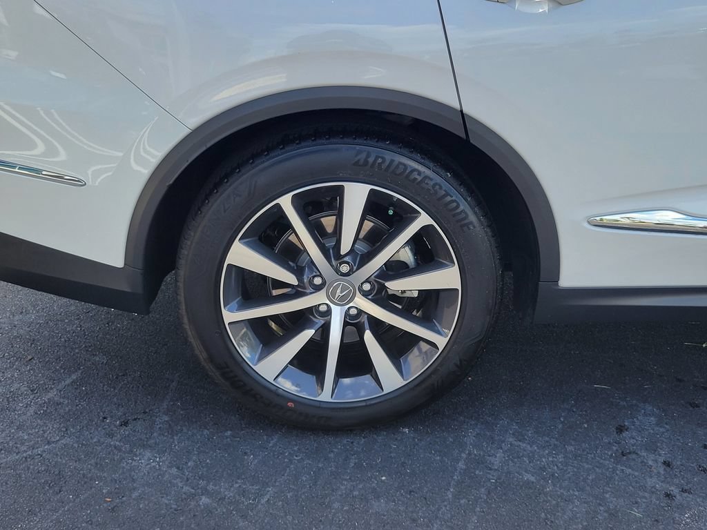 Certified 2026 Acura MDX w/ Technology Package FWD image 8