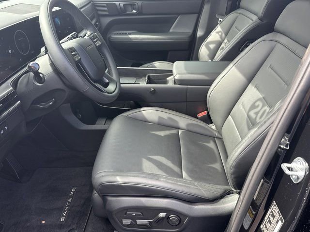 Used 2025 Hyundai Santa Fe Calligraphy image 10