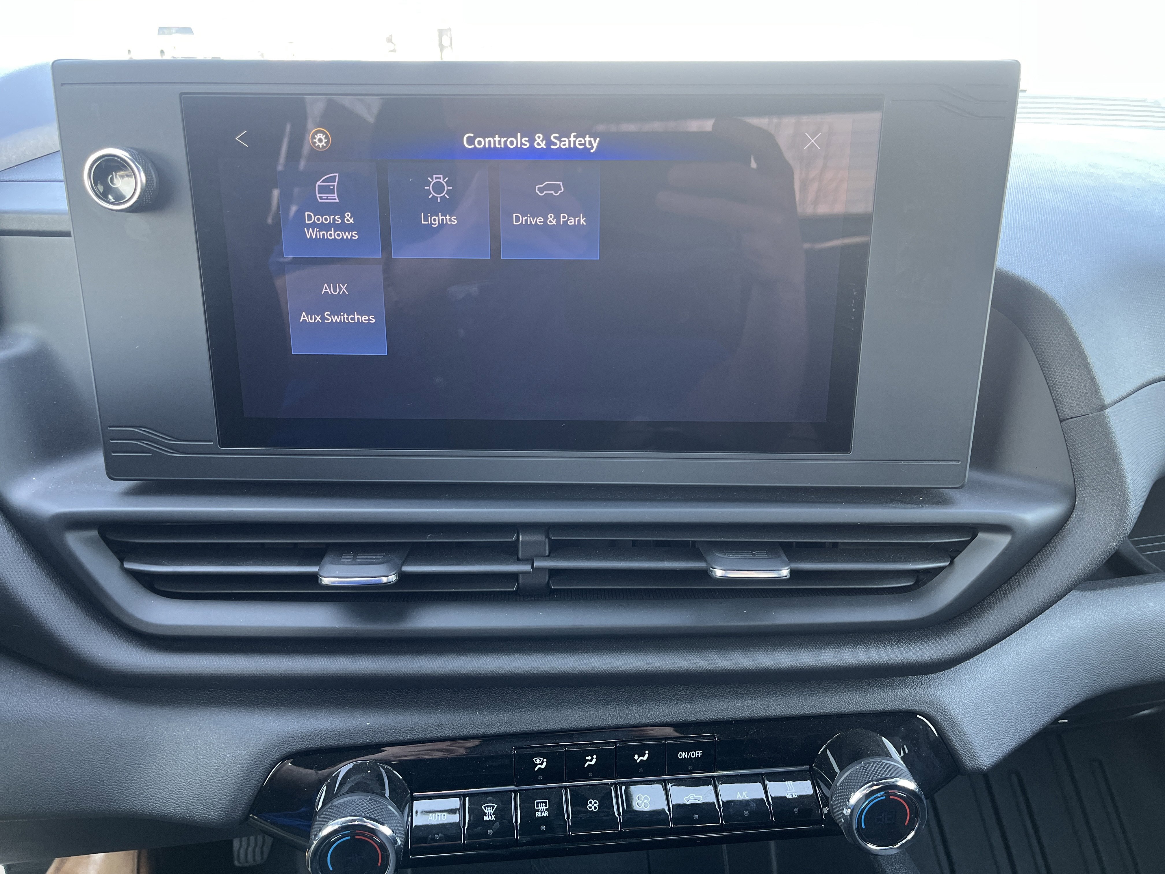 Used 2024 Chevrolet Silverado EV W/T image 27