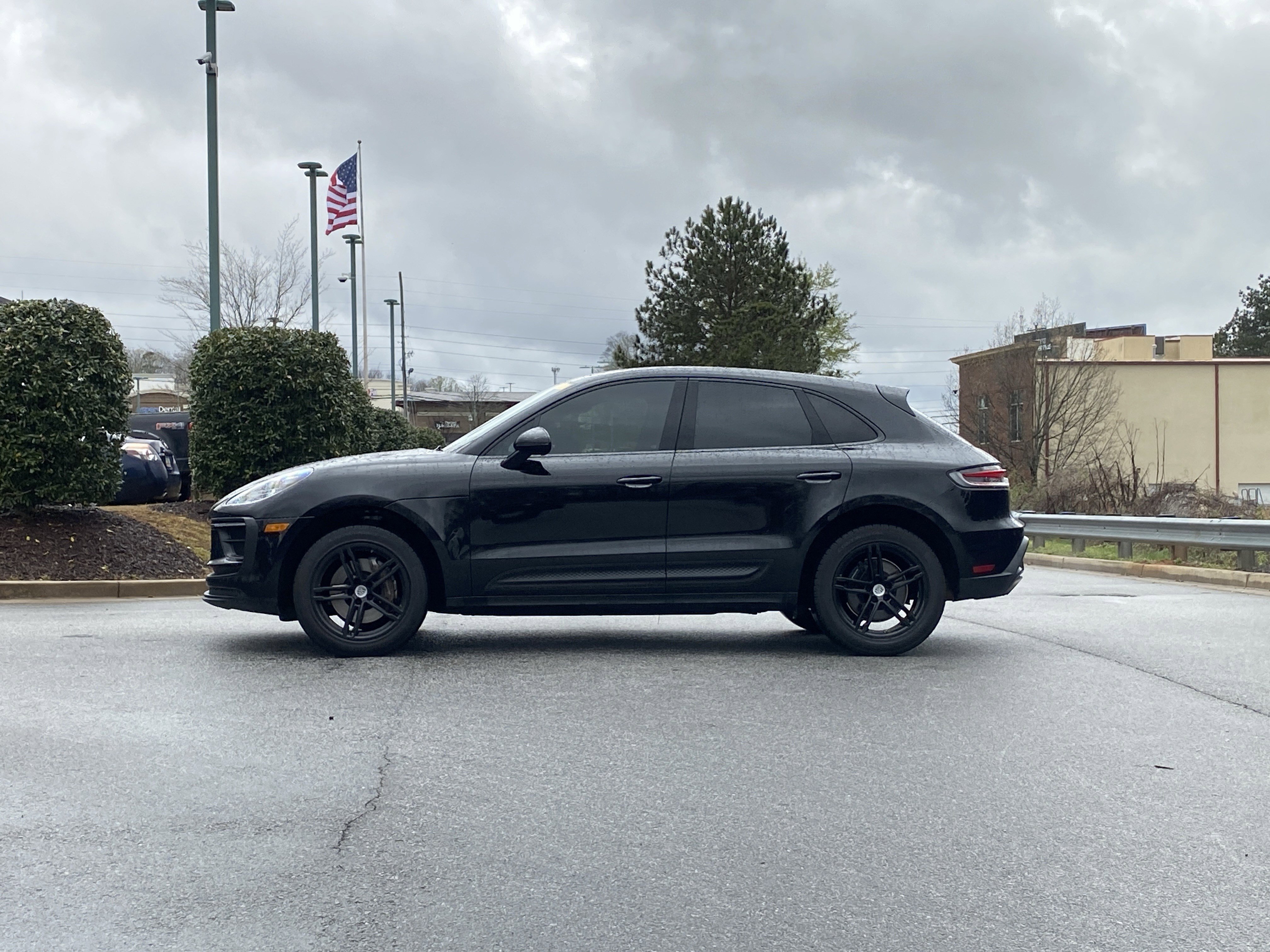 Used 2023 Porsche Macan image 14