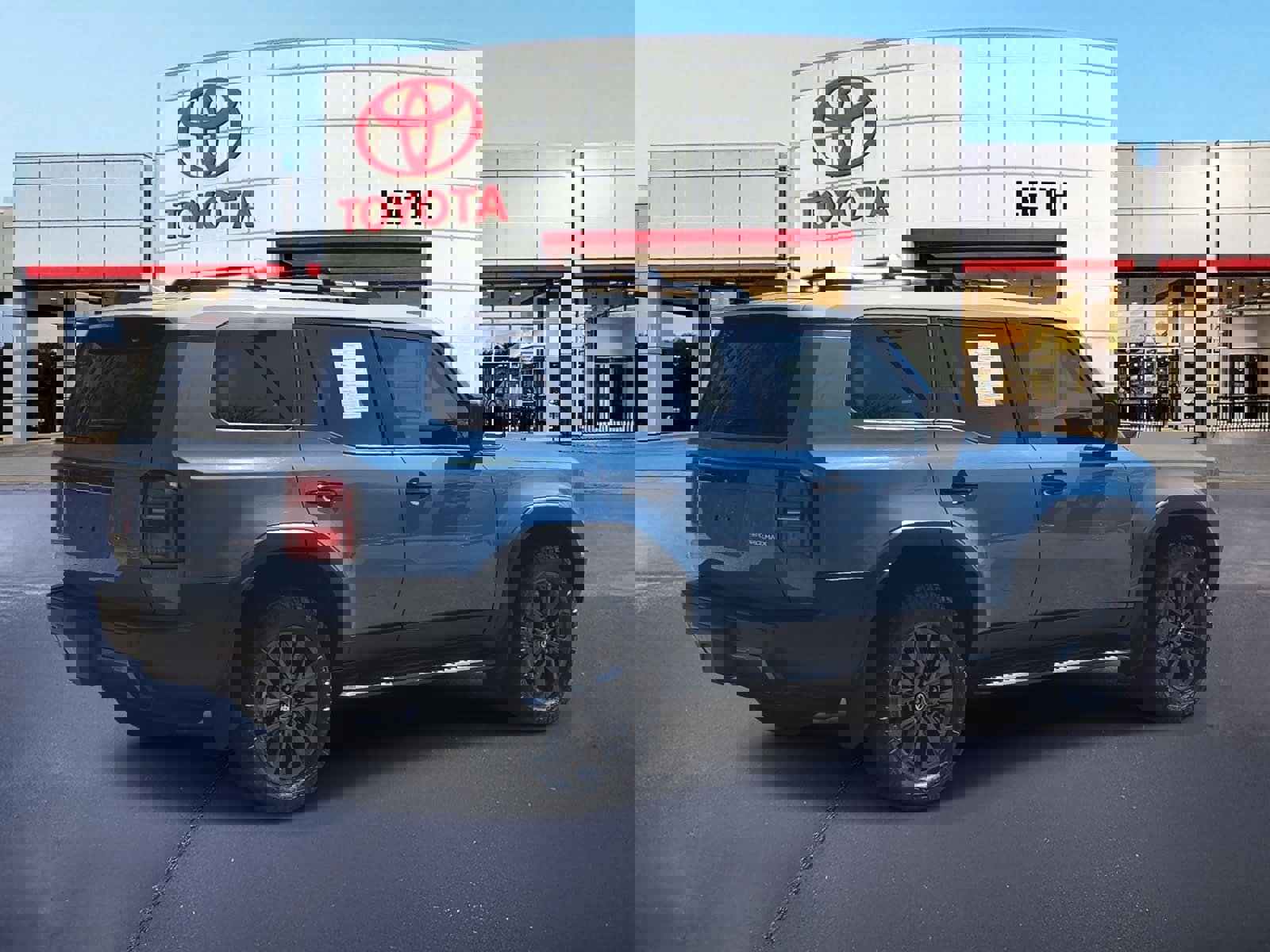 Used 2025 Toyota Land Cruiser w/ Premium Package image 5