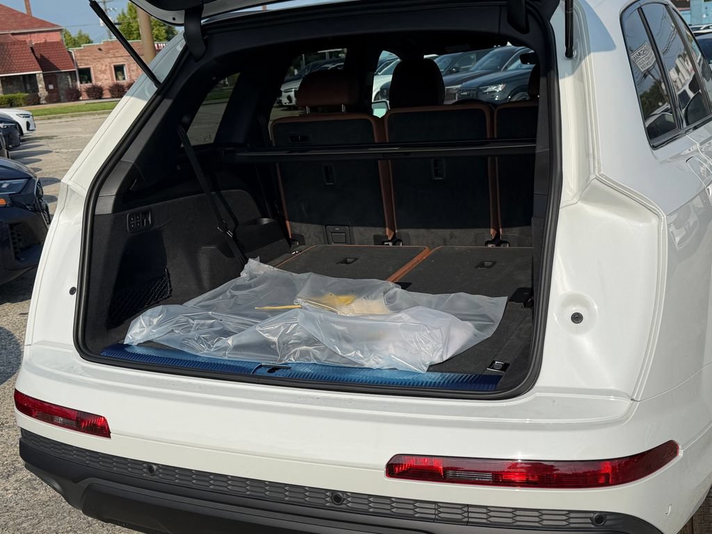 New 2026 Audi Q7 2.0T Premium AWD/4WD image 13