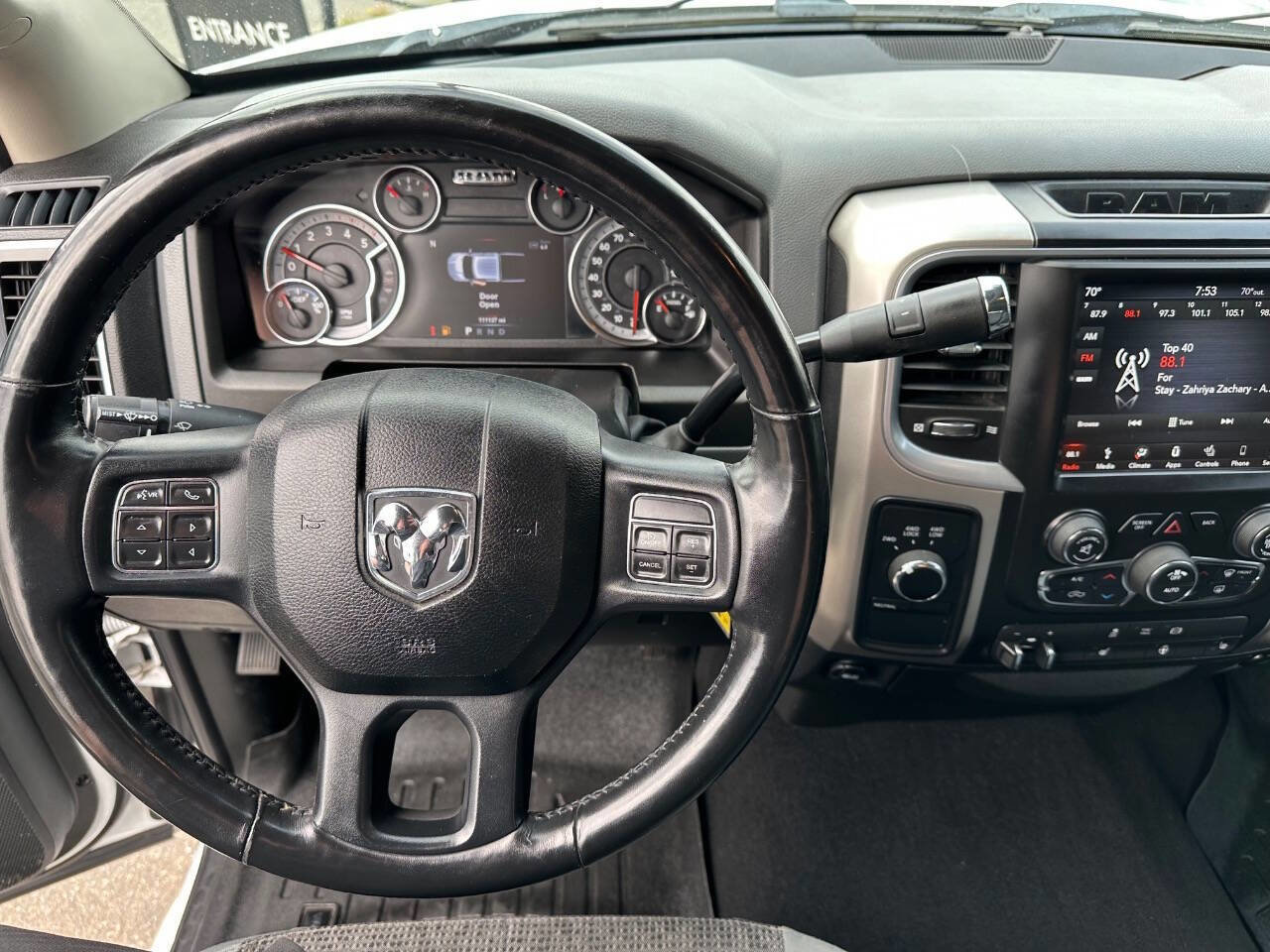 Used 2018 RAM 3500 Big Horn AWD/4WD image 35