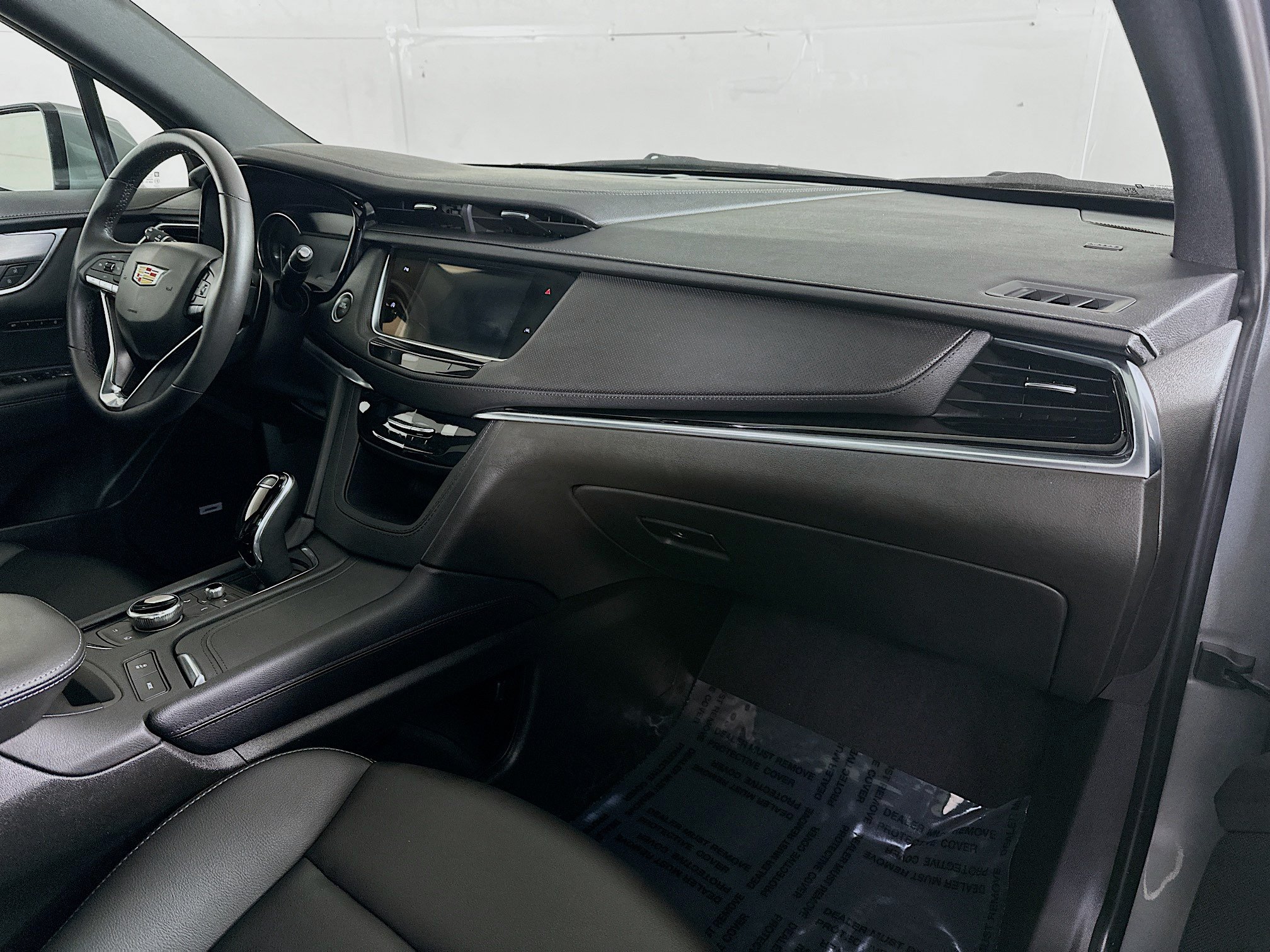 Used 2024 Cadillac XT6 Luxury AWD/4WD image 30