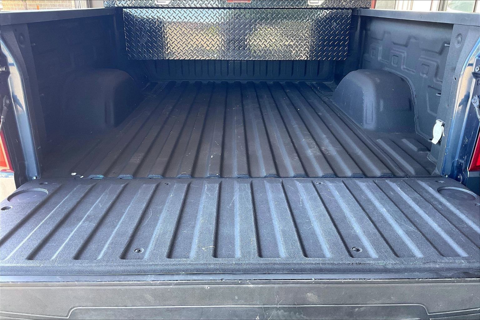 Used 2022 Chevrolet Silverado 1500 Custom w/ LPO, Blackout Package AWD/4WD image 25