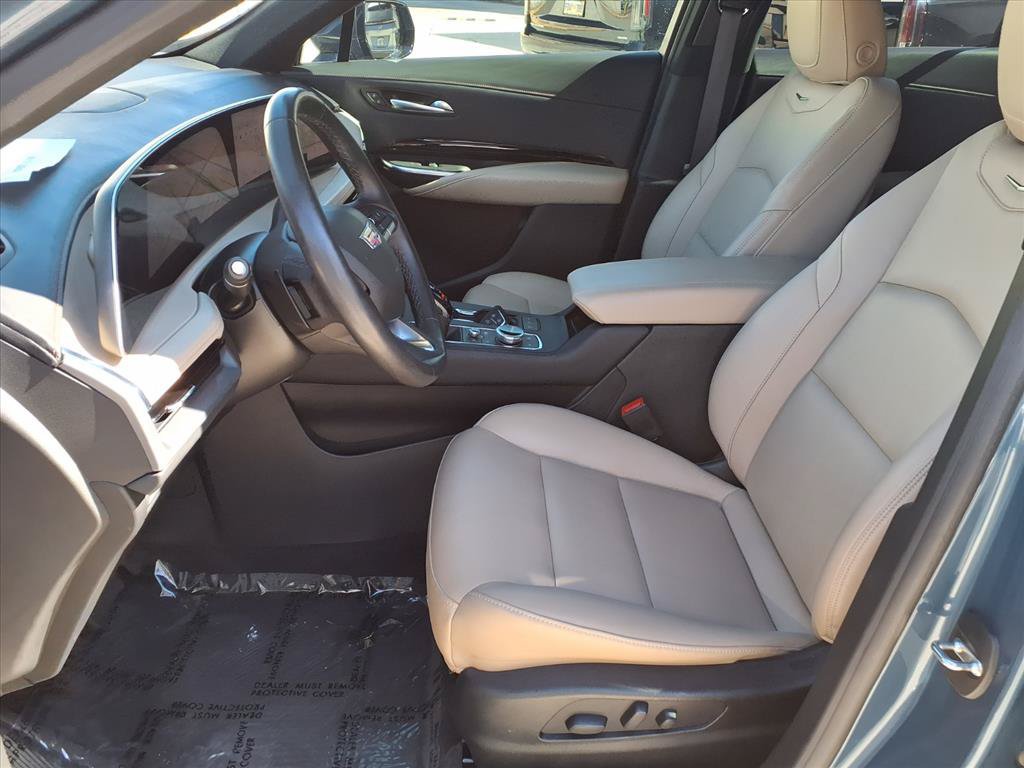 Certified 2024 Cadillac XT4 Luxury FWD image 19