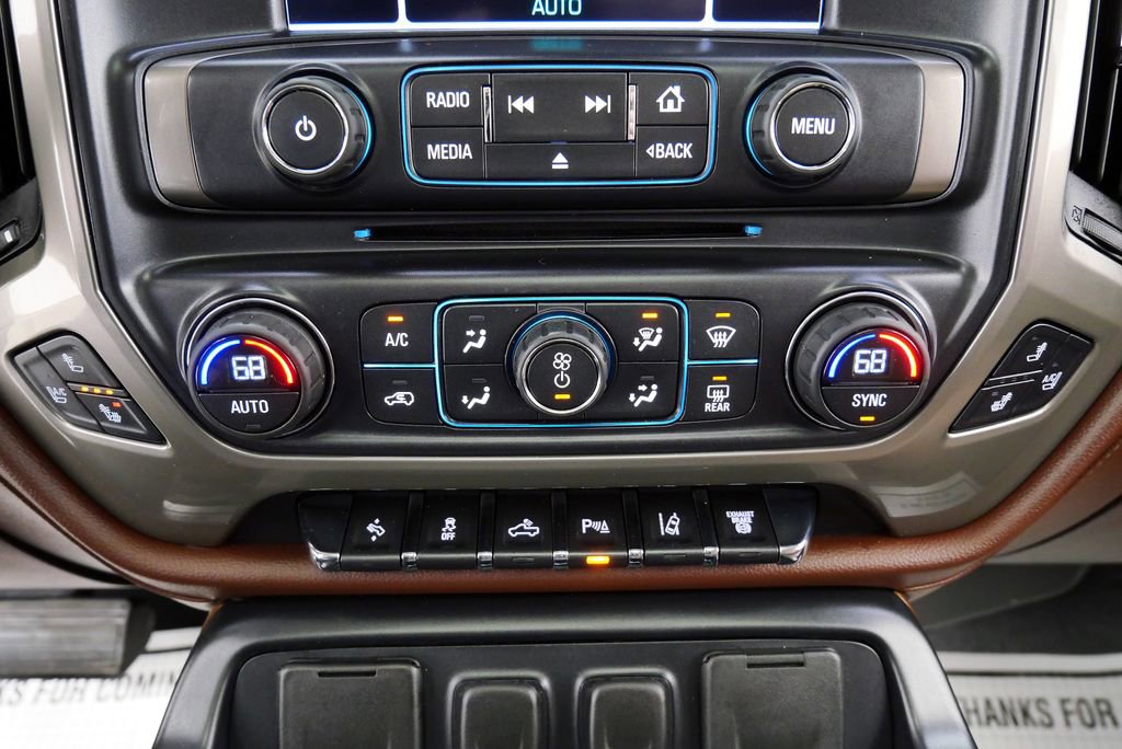 Used 2015 Chevrolet Silverado 3500 High Country w/ Duramax Plus Package image 31