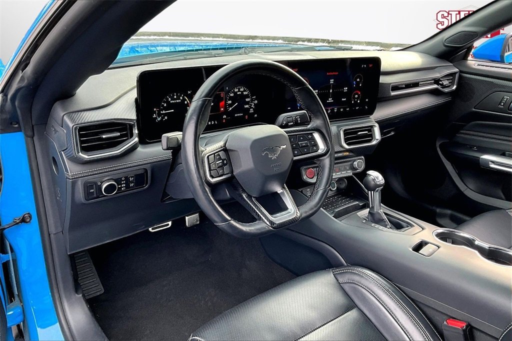 Used 2024 Ford Mustang Premium image 16