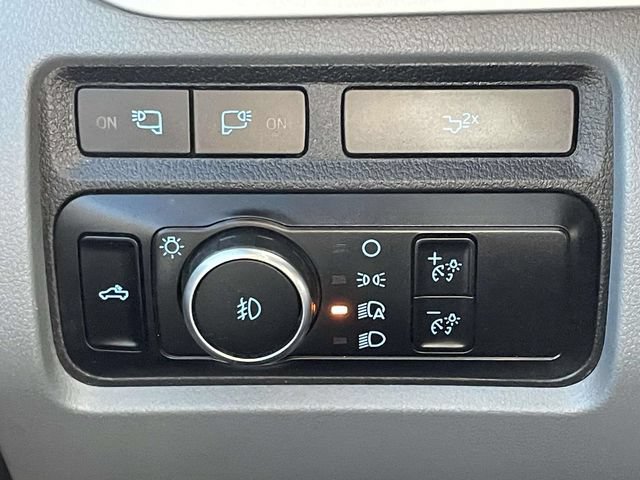 Certified 2023 Ford F250 XLT w/ XLT Premium Package AWD/4WD image 18
