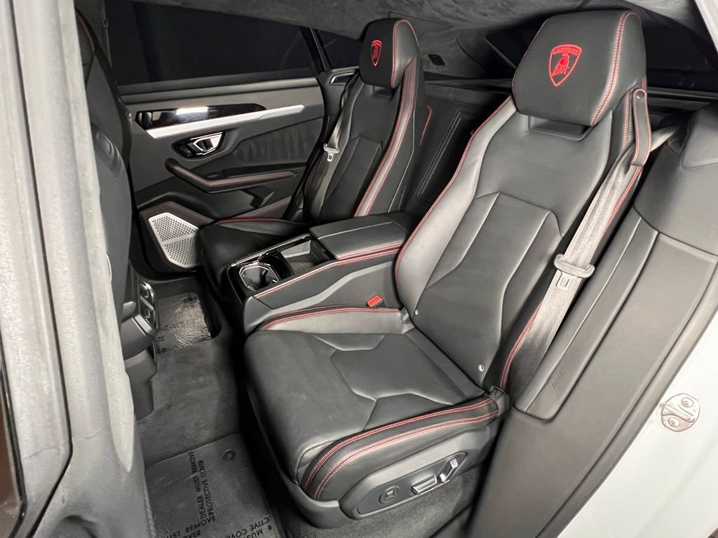 Used 2019 Lamborghini Urus AWD/4WD image 22