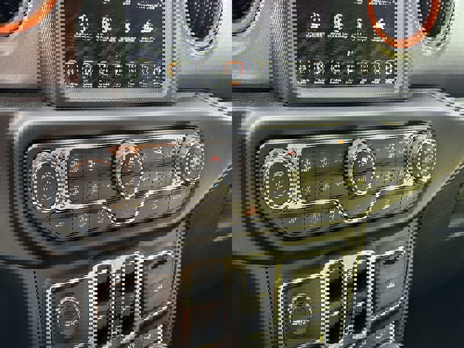 Used 2022 Jeep Gladiator Mojave w/ LED Lighting Group image 24