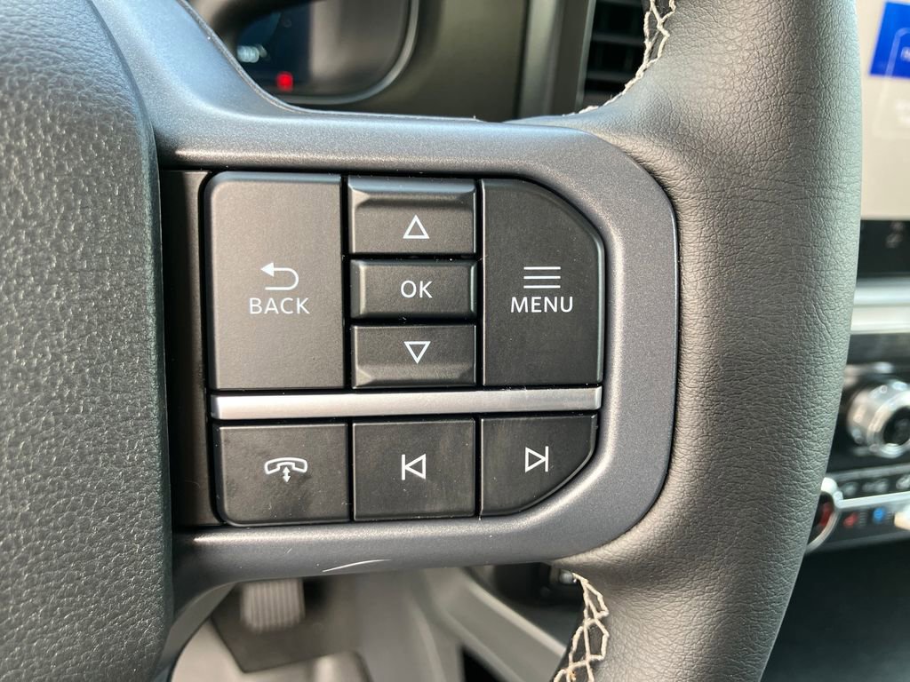 New 2026 Ford F250 Lariat w/ Black Appearance Package image 19