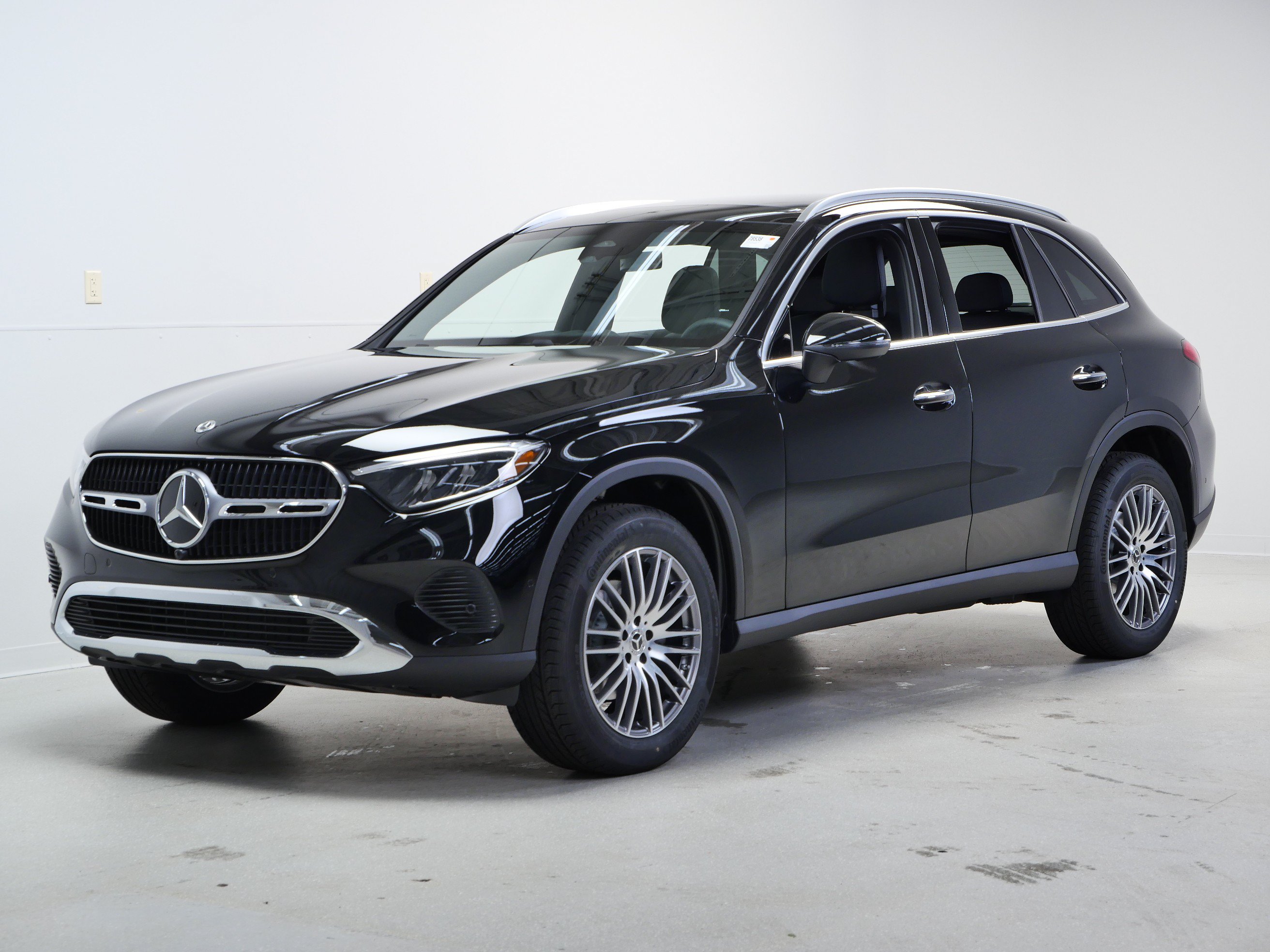 New 2026 Mercedes-Benz GLC 300 4MATIC image 4