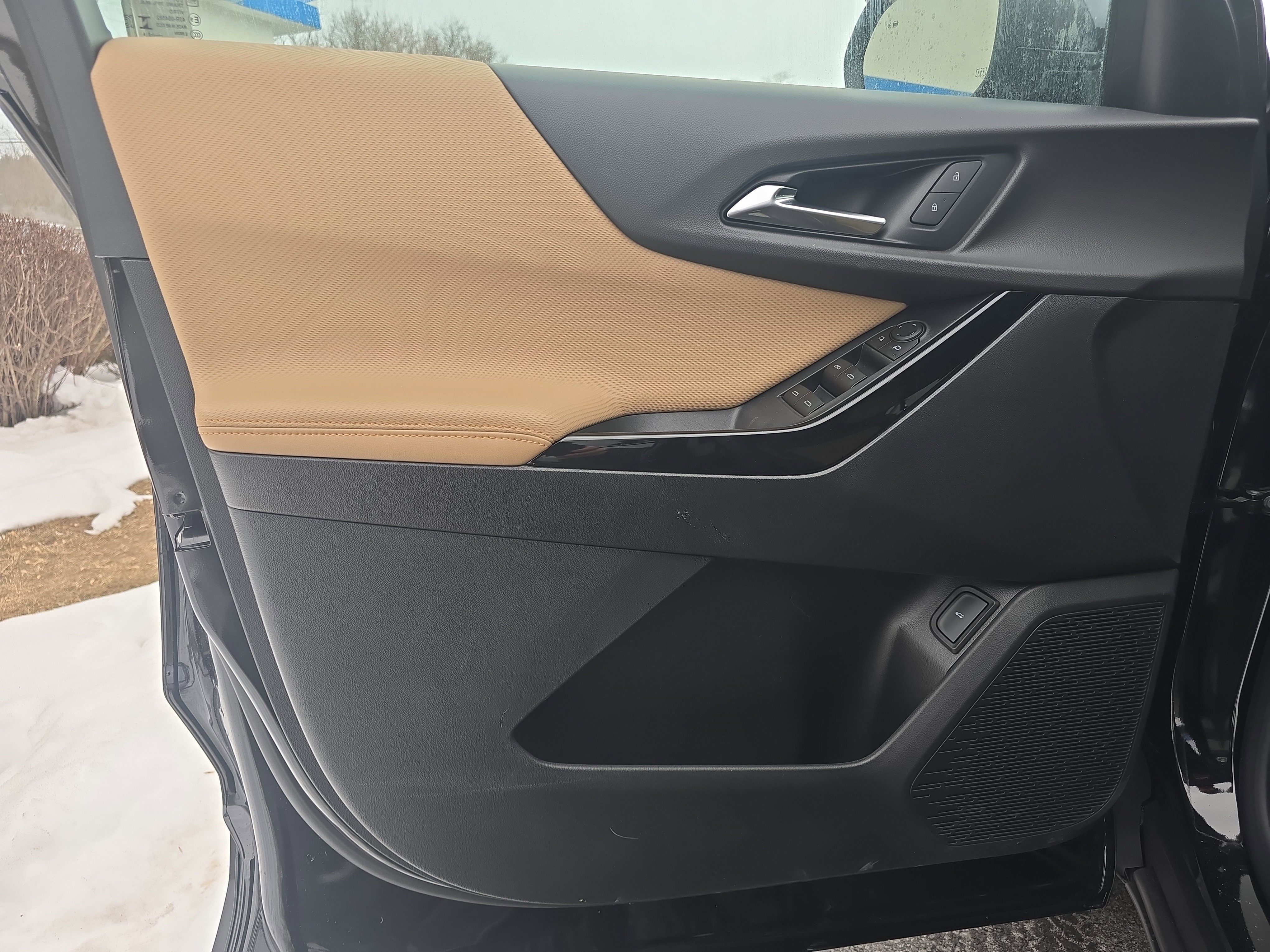 New 2026 Chevrolet Equinox ACTIV w/ LPO, Floor Liner Package image 16