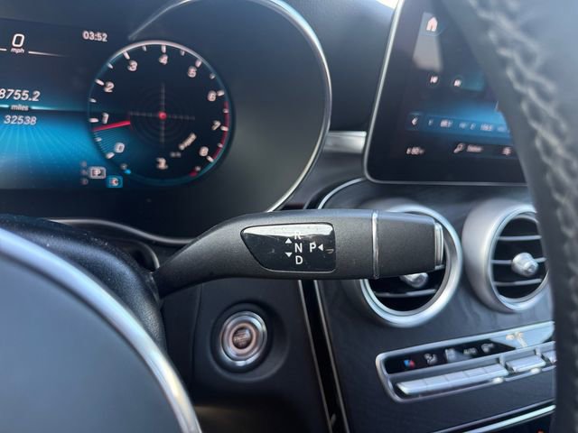 Used 2021 Mercedes-Benz GLC 300 4MATIC image 27