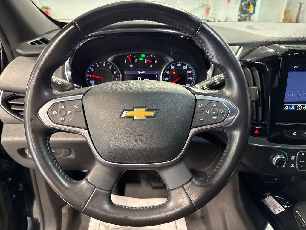 Used 2022 Chevrolet Traverse LT AWD/4WD image 5