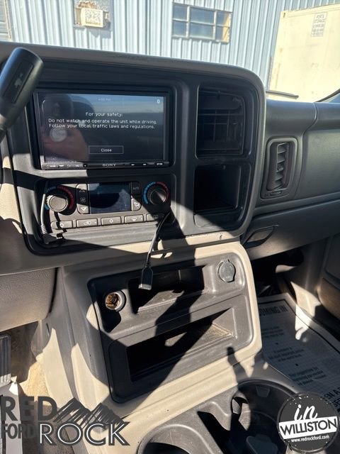 Used 2005 GMC Sierra 1500 SLT w/ Light Duty Power Package AWD/4WD image 15