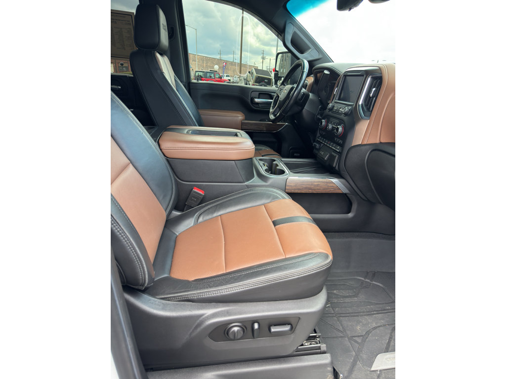 Used 2020 Chevrolet Silverado 2500 High Country w/ Z71 Off-Road Package AWD/4WD image 18