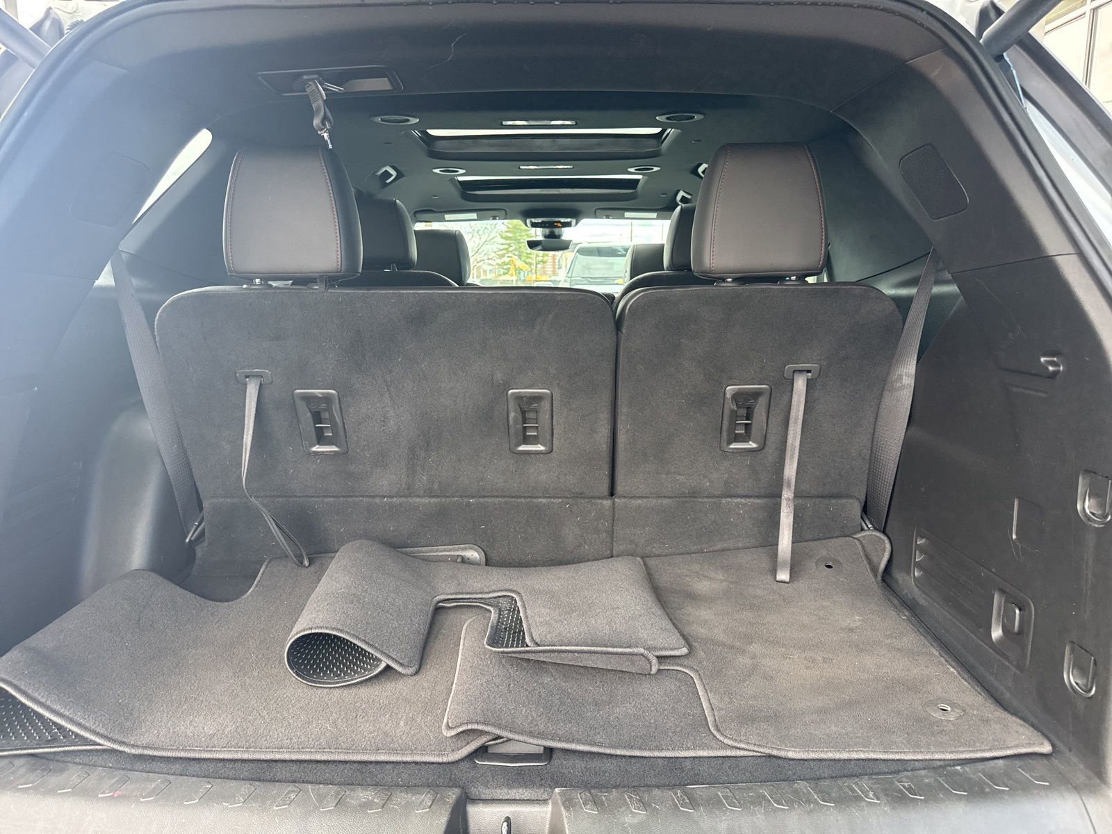 Used 2023 Chevrolet Traverse RS image 14