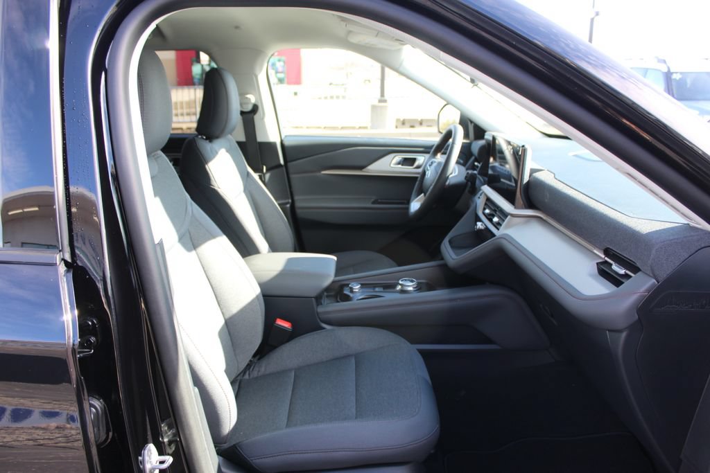 New 2026 Ford Explorer Active AWD/4WD image 13