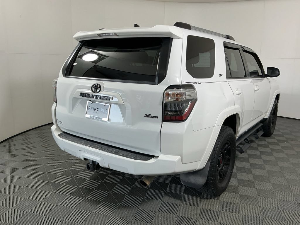 Used 2020 Toyota 4Runner SR5 RWD image 5