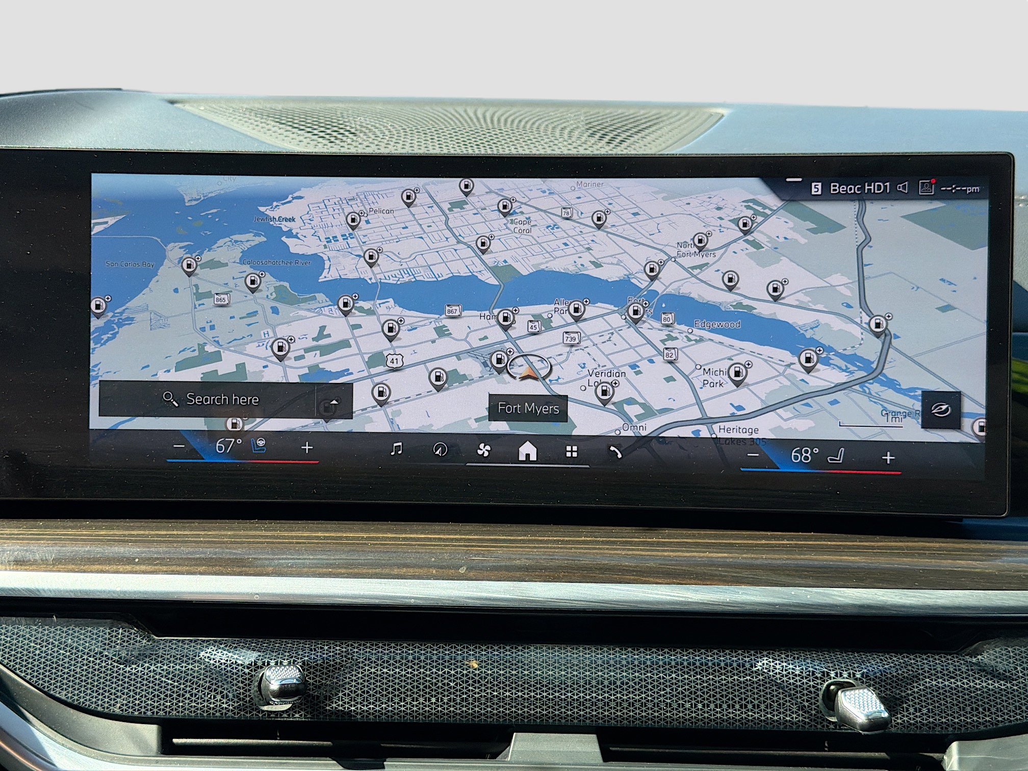 Used 2024 BMW X7 xDrive40i image 32