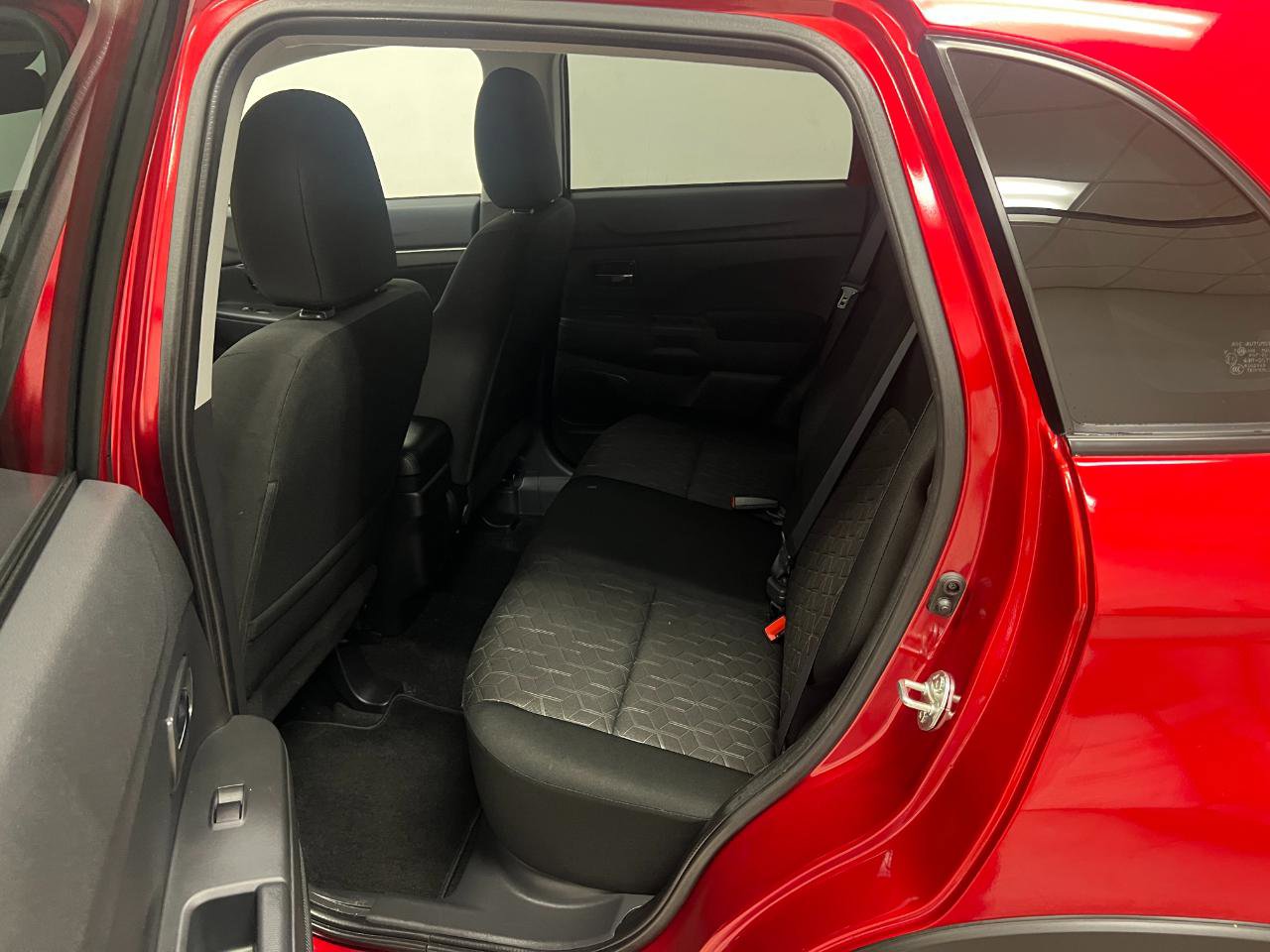 Used 2024 Mitsubishi Outlander Sport AWD image 26