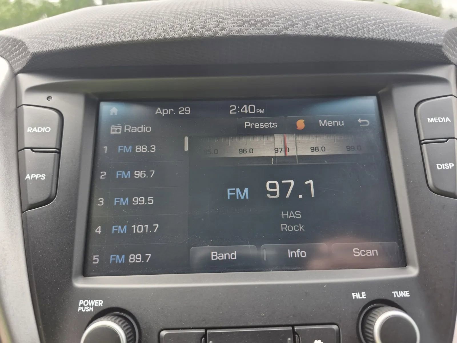 Used 2017 Hyundai Veloster FWD image 23