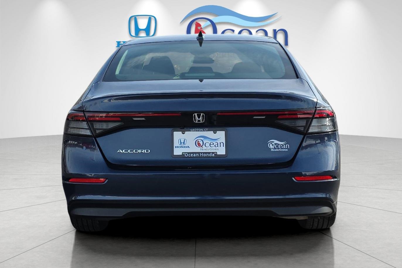 Used 2024 Honda Accord EX image 4