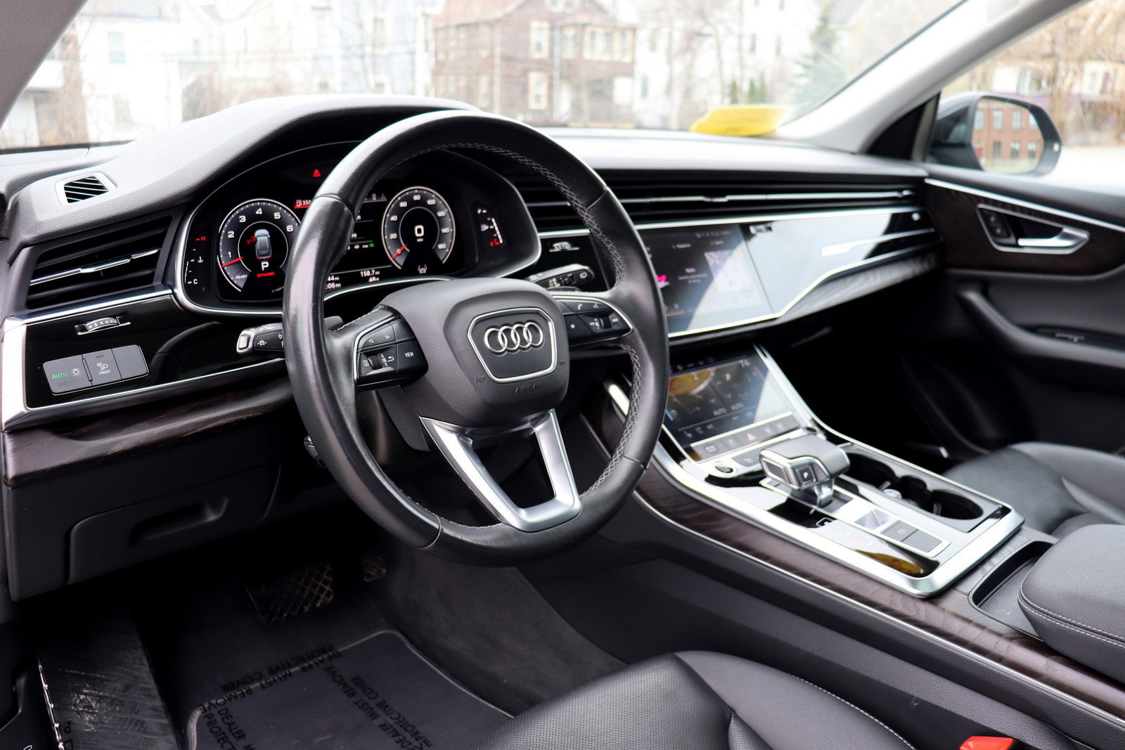 Used 2022 Audi Q8 Premium Plus w/ Premium Plus Package AWD/4WD image 11