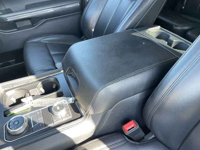 Used 2023 Ford Expedition Max XLT image 21