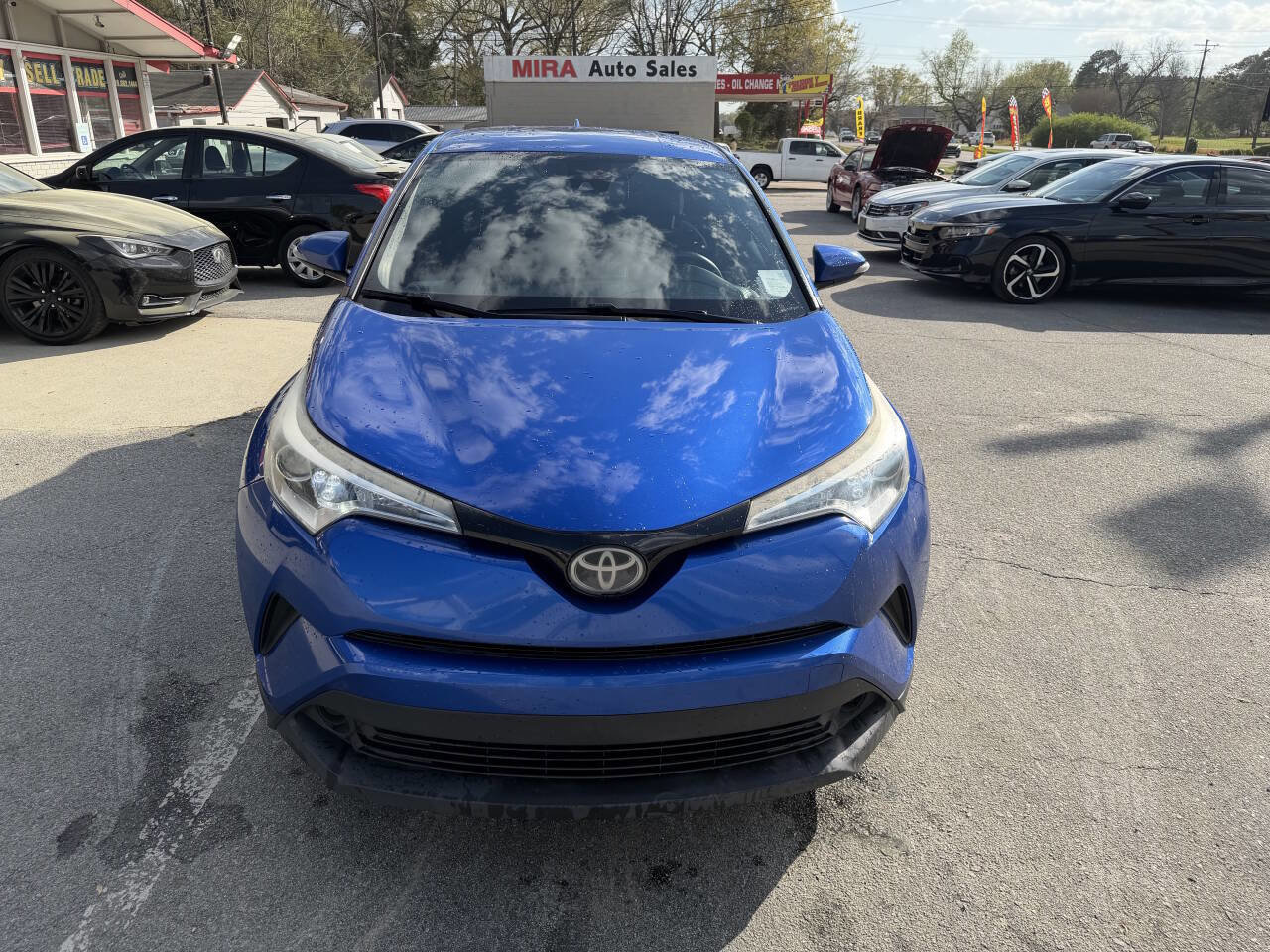 Used 2018 Toyota C-HR XLE FWD image 11