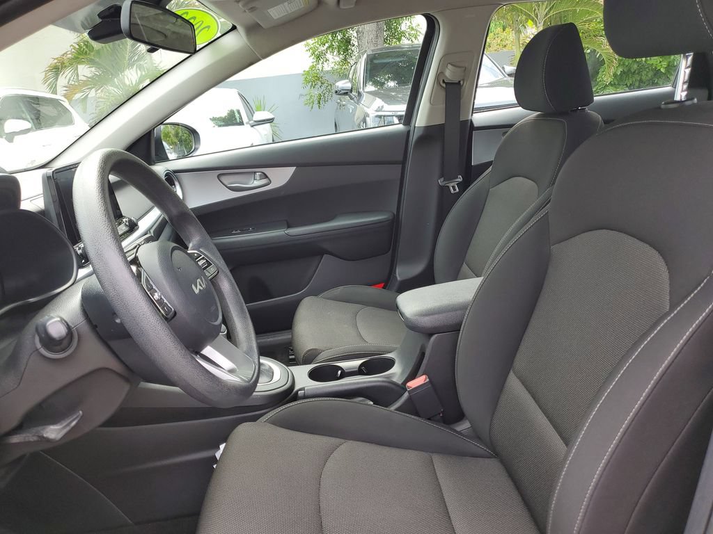 Used 2023 Kia Forte LXS FWD image 18