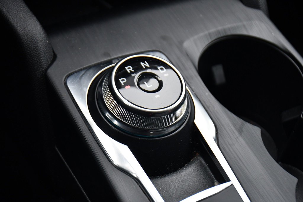 Used 2024 Ford Escape Platinum image 32