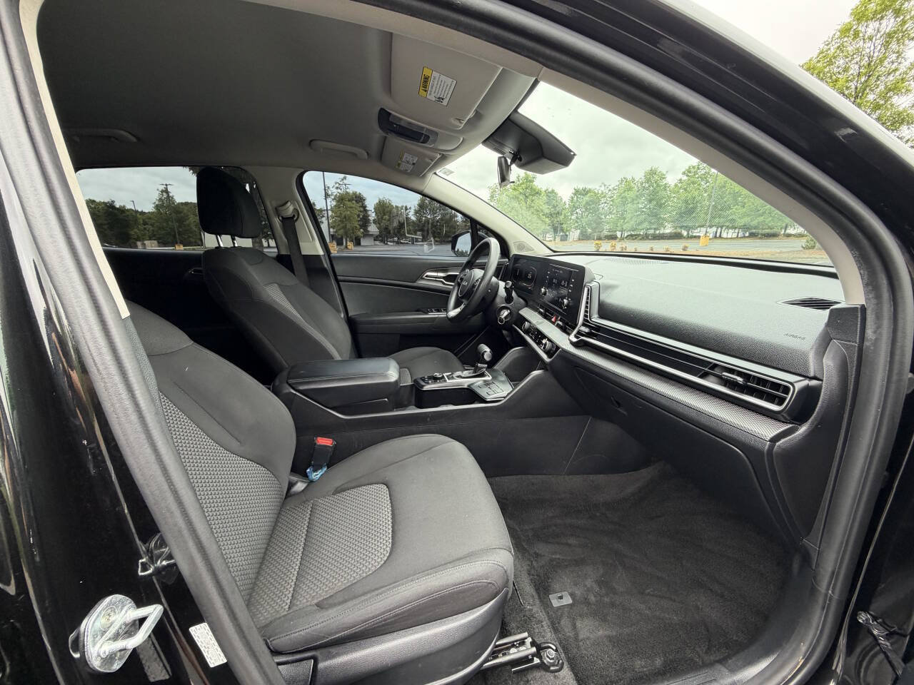 Used 2023 Kia Sportage LX FWD image 15