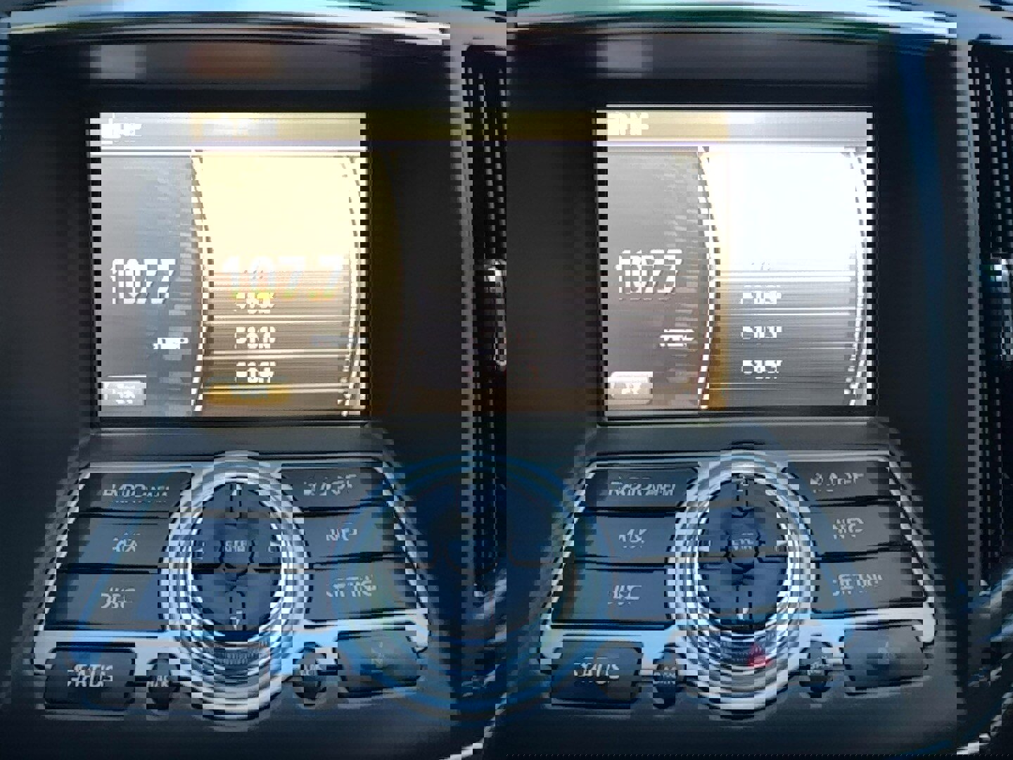 Used 2010 INFINITI G37 x Sedan w/ Premium Pkg image 9