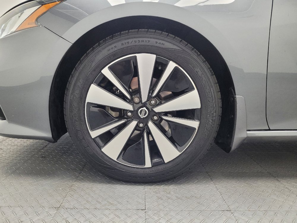 Used 2019 Nissan Altima 2.5 SV FWD image 31
