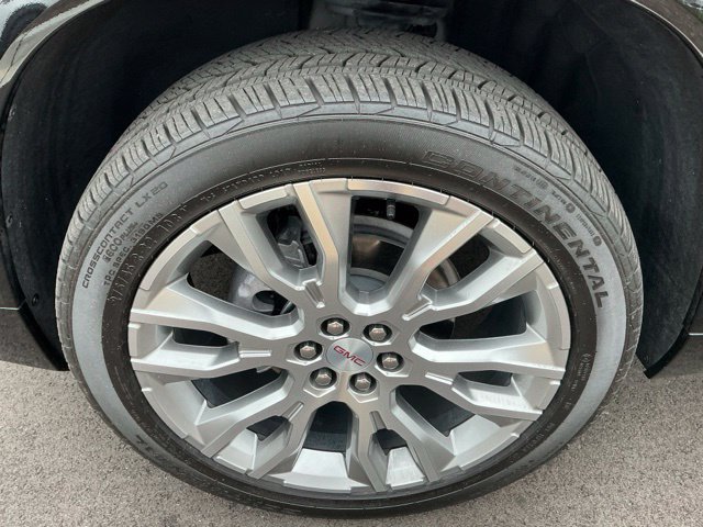 Used 2025 GMC Acadia Denali w/ Super Cruise Package FWD image 15
