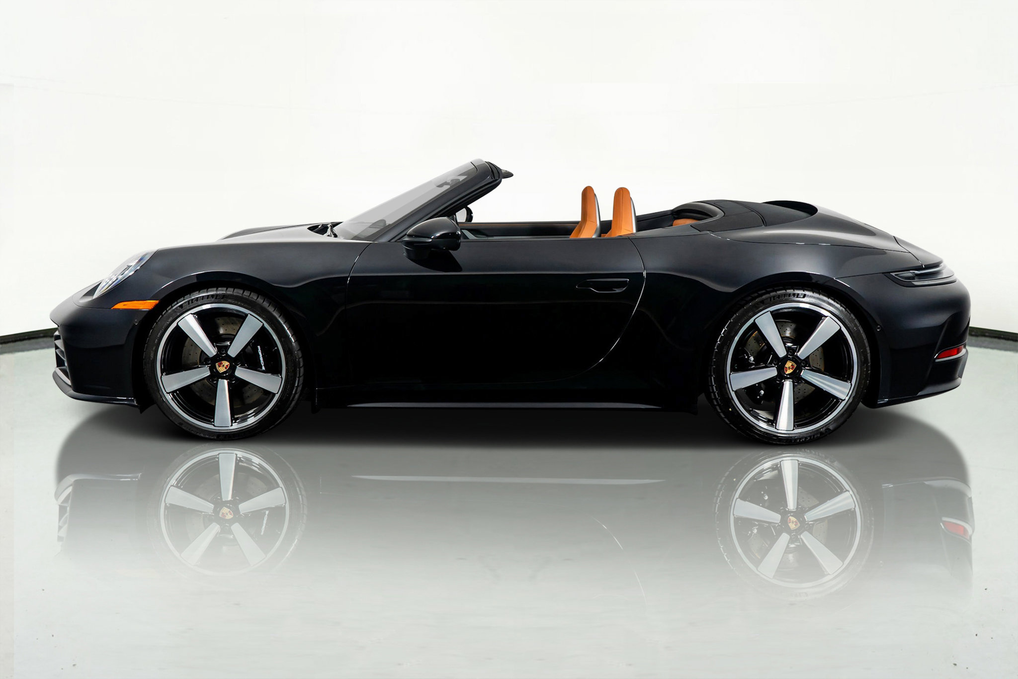 Used 2025 Porsche 911 Carrera S image 17