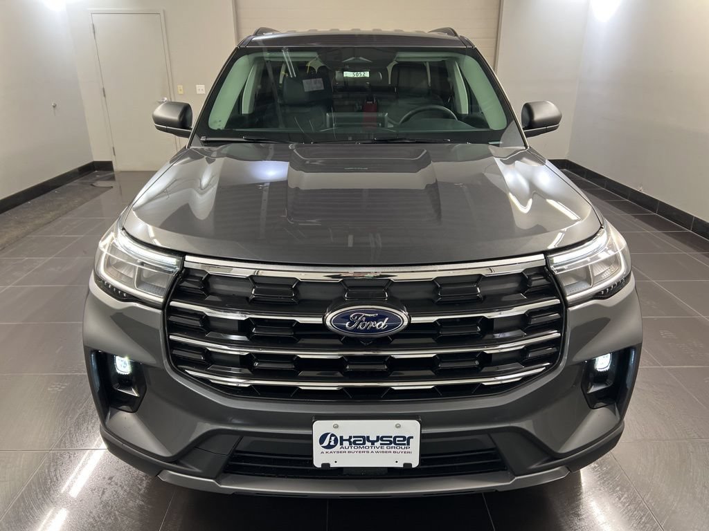 New 2026 Ford Explorer Active w/ Active Comfort Package AWD/4WD image 2