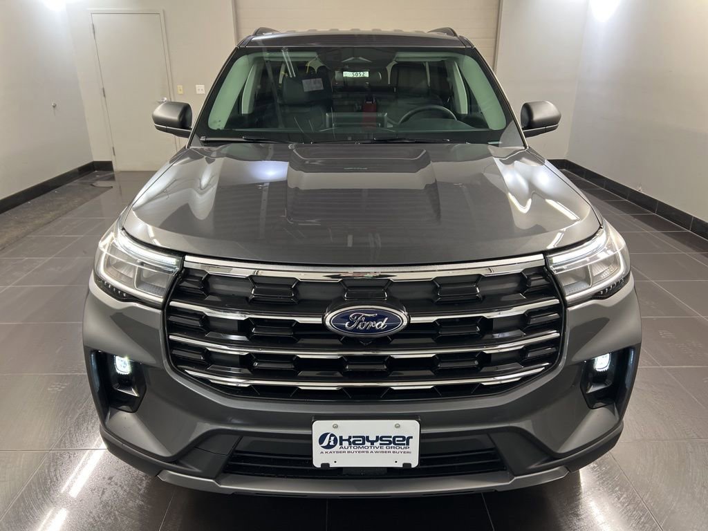 New 2026 Ford Explorer Active w/ Active Comfort Package image 2
