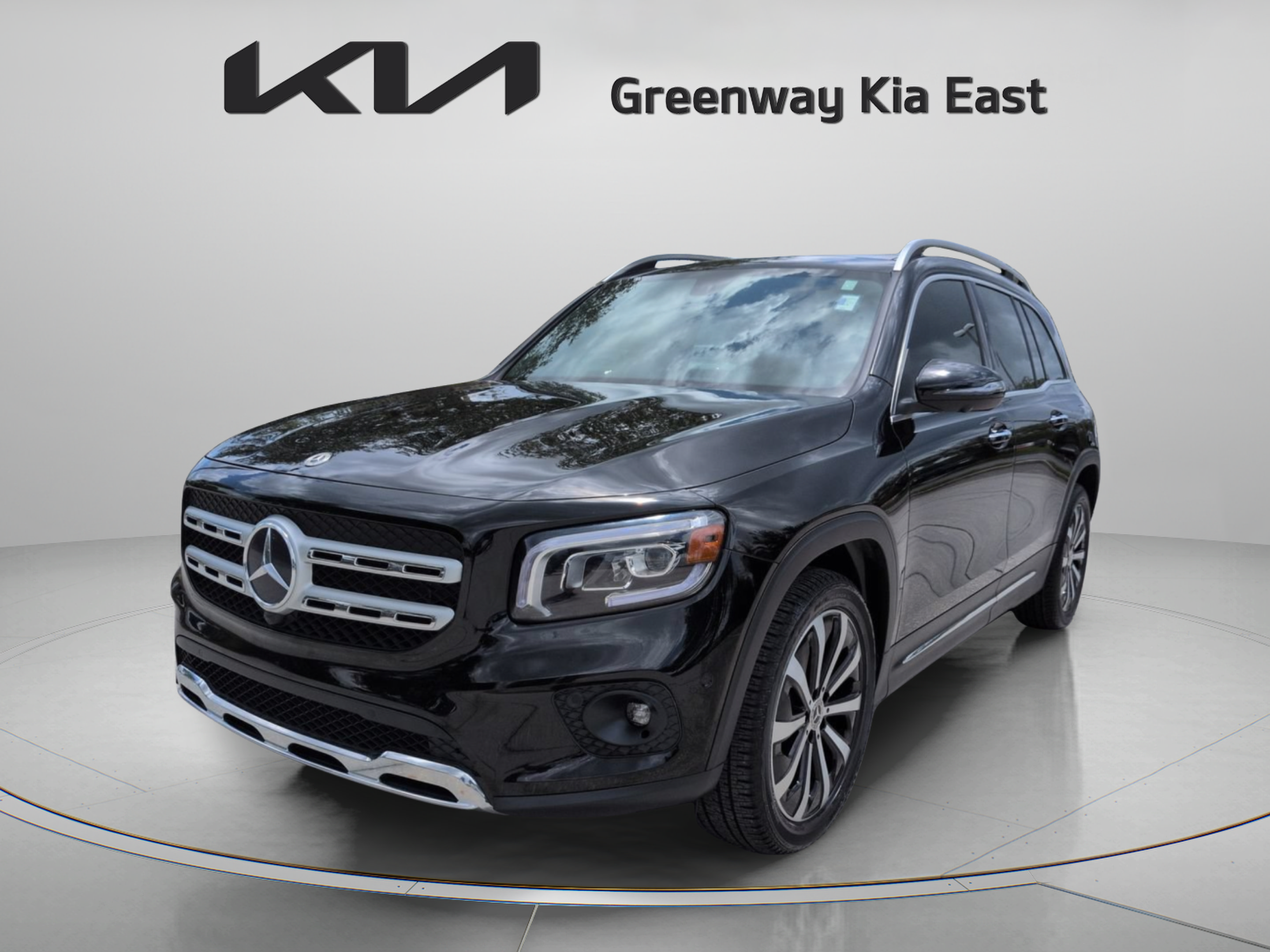 Used 2022 Mercedes-Benz GLB 250 4MATIC image 10