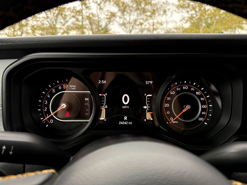 Used 2024 Jeep Gladiator Sport image 17