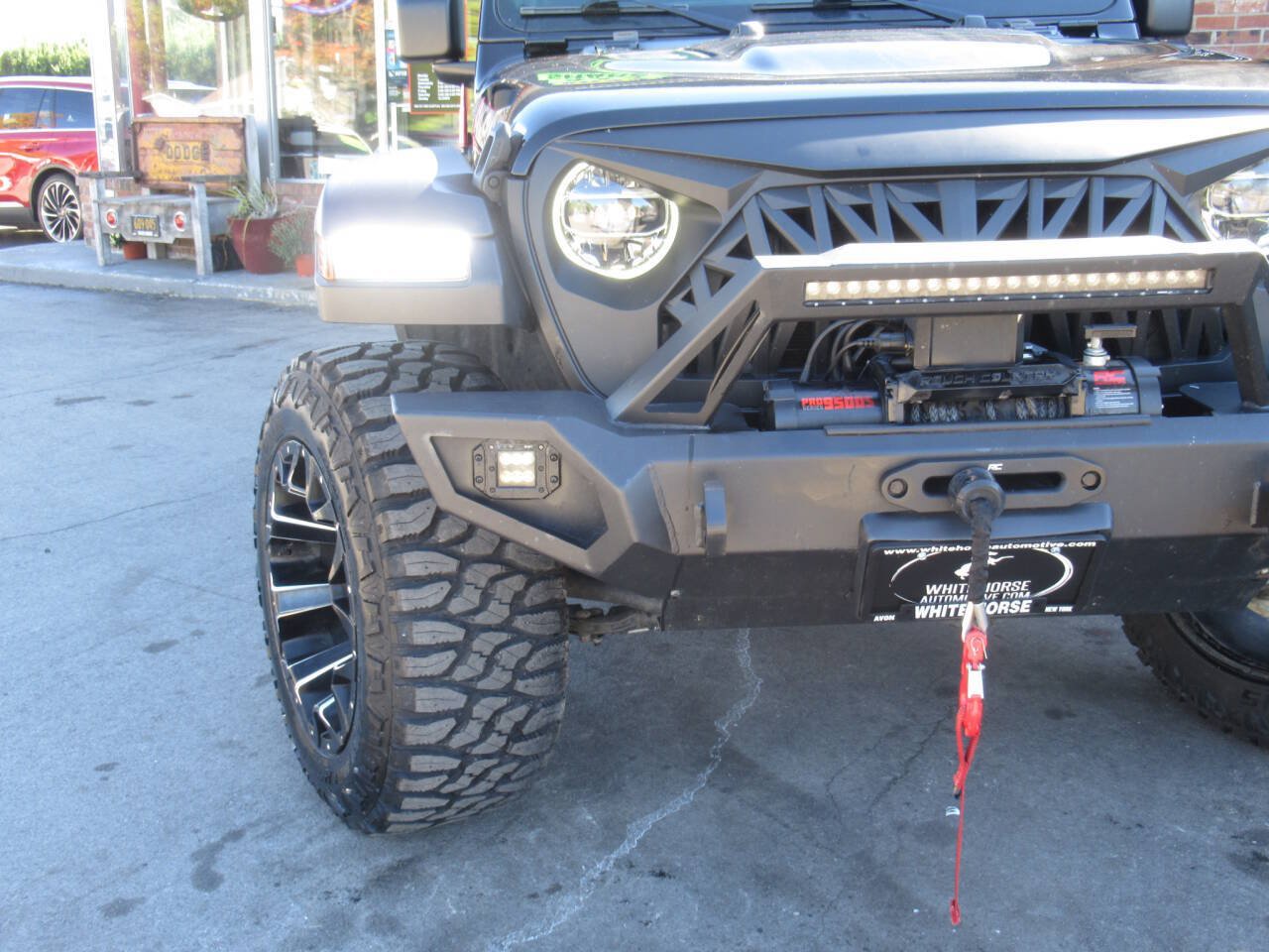 Used 2022 Jeep Wrangler Unlimited Rubicon w/ LED Lighting Group AWD/4WD image 3
