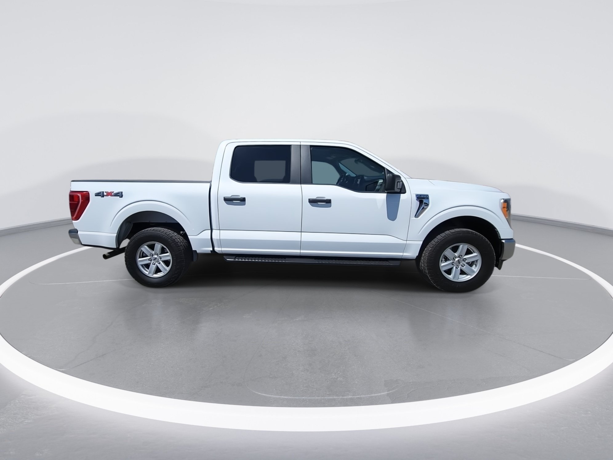 Used 2022 Ford F150 XLT w/ Trailer Tow Package AWD/4WD image 9