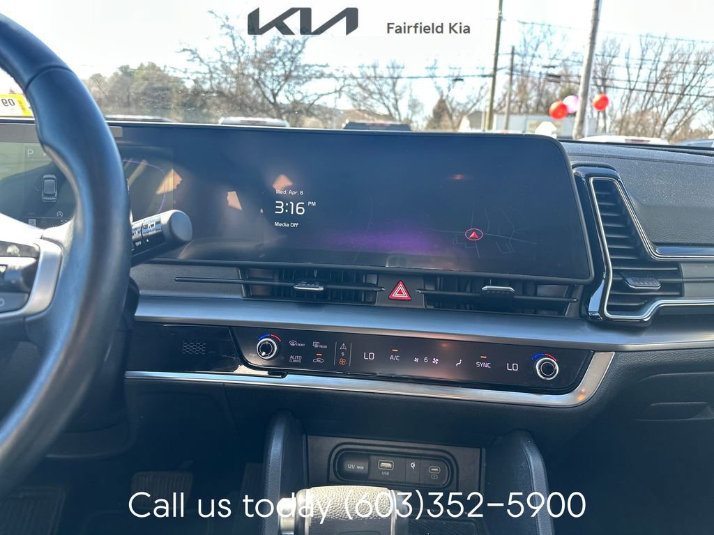 Certified 2023 Kia Sportage EX image 16